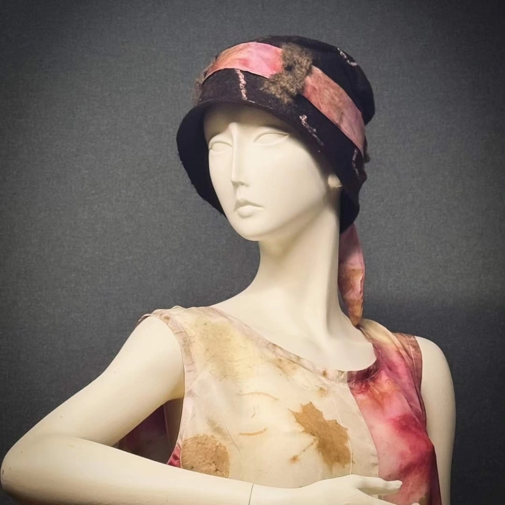 Hand Felted Hat ( Felt Cloche, Merino wool), handmade, made to order